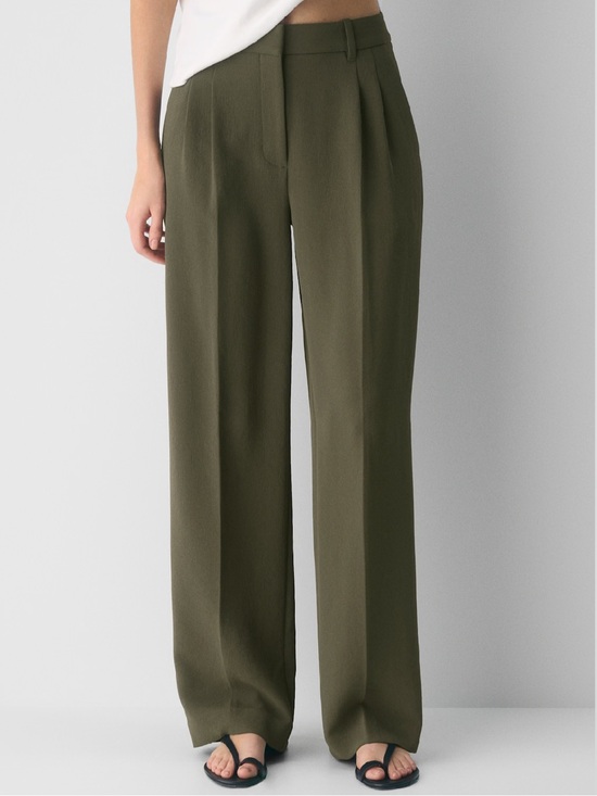 Aritzia Pants - Aritzia Effortless Pant - Crepette